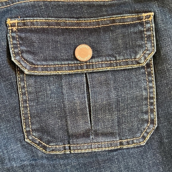 Tommy Hilfiger Women’s Freedom Flare Dark Wash Denim Jeans Size 8 NWT - Picture 6 of 16
